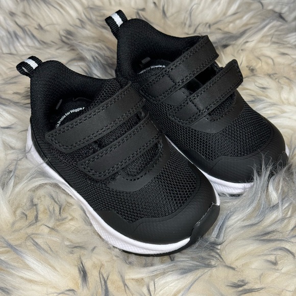 Toddler Shoes set of 3 - Picture 6 of 8